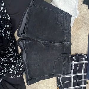 low rise american eagle shorts